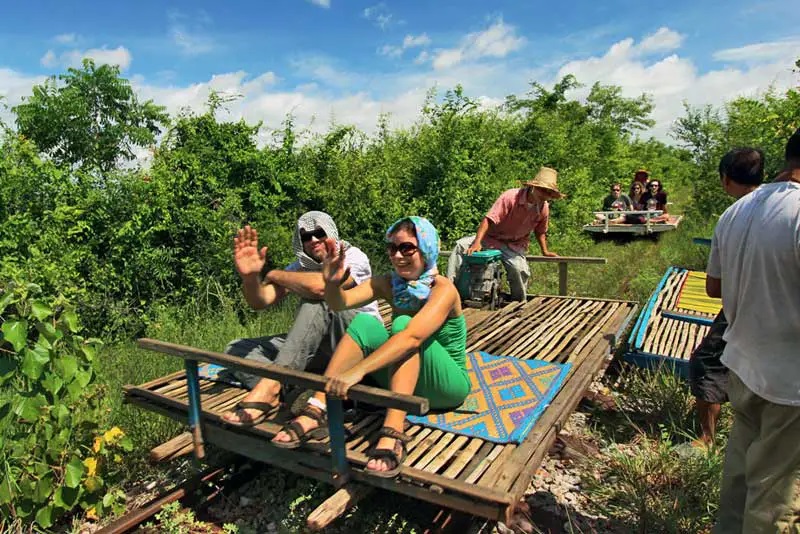 Excursion en train de bambou, Battambang