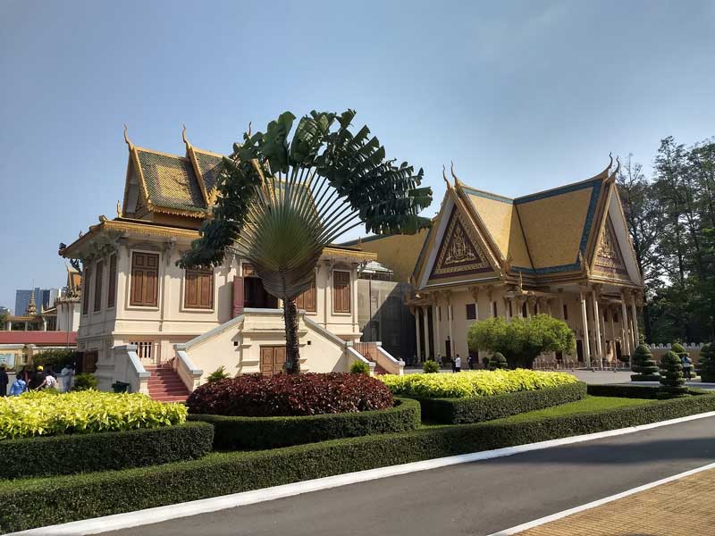 palais royal phnom penh