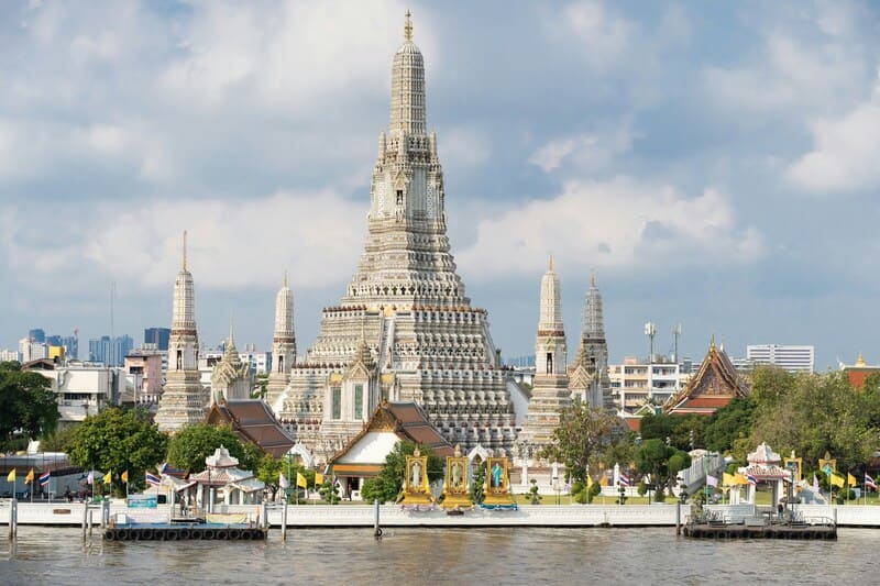 Temple Wat Arun Bangkok : horaires, accès et conseils pour votre visite