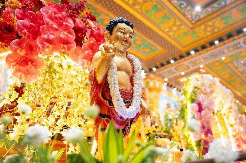 Vesak au Vietnam : comprendre la fête de la naissance du Bouddha