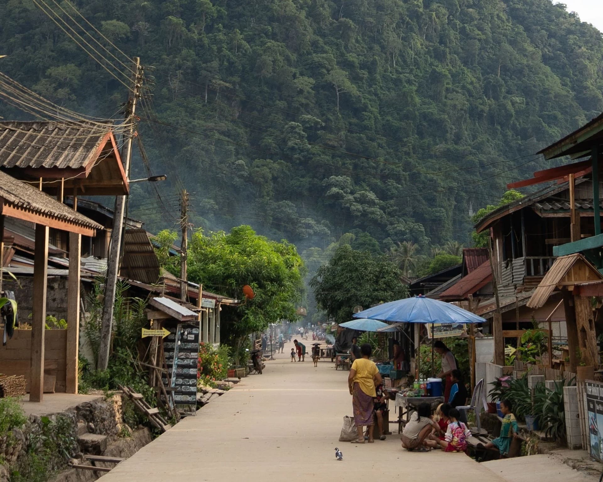 Muang Ngoi Neua (Laos) : Le Guide Ultime 2026 pour une aventure authentique