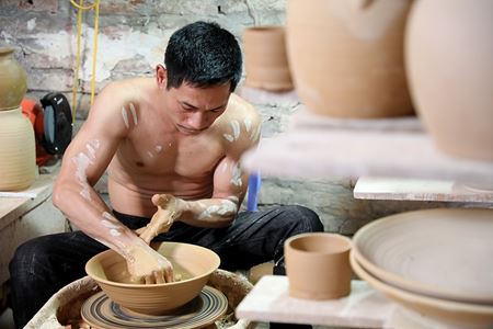 Village de Bat Trang : Un Héritage de Céramique plus de 500 Ans