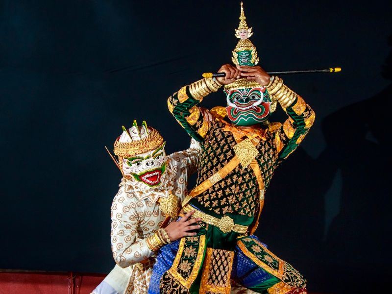 Art khmer au Cambodge : temples, sculptures et traditions