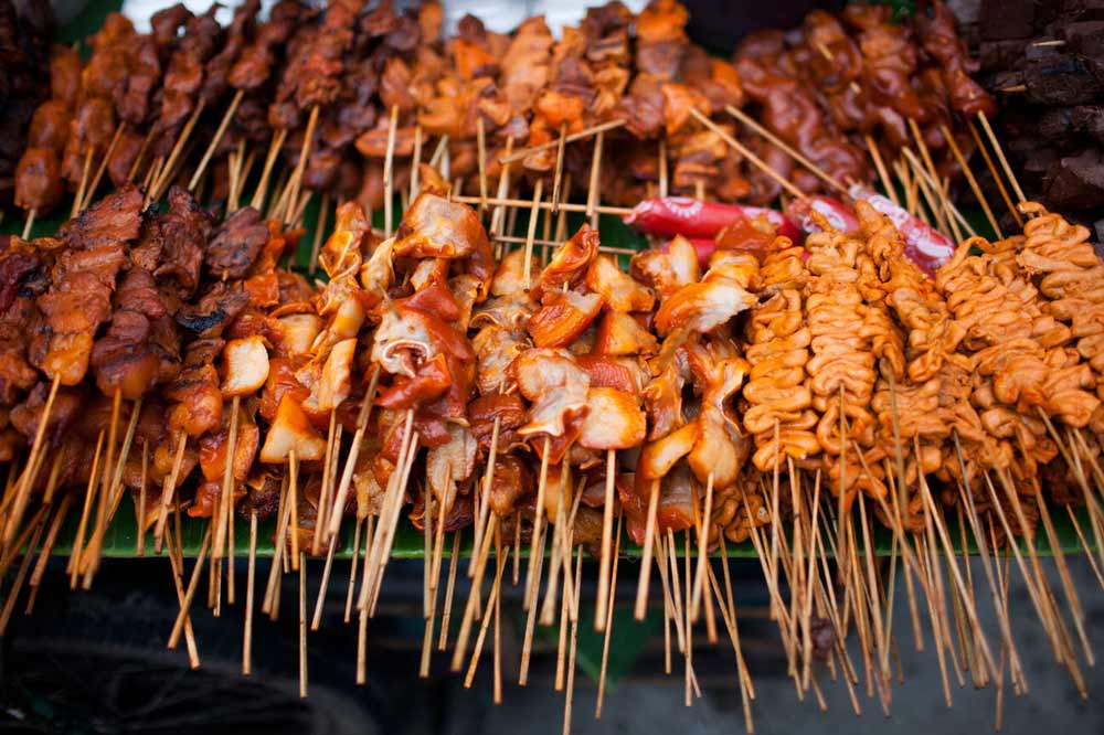Street Food au Cambodge : 10 Spécialités Incontournables à Goûter Absolument !