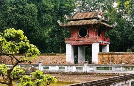 Une visite exceptionnelle au Temple de la Littérature: entre culture et histoire