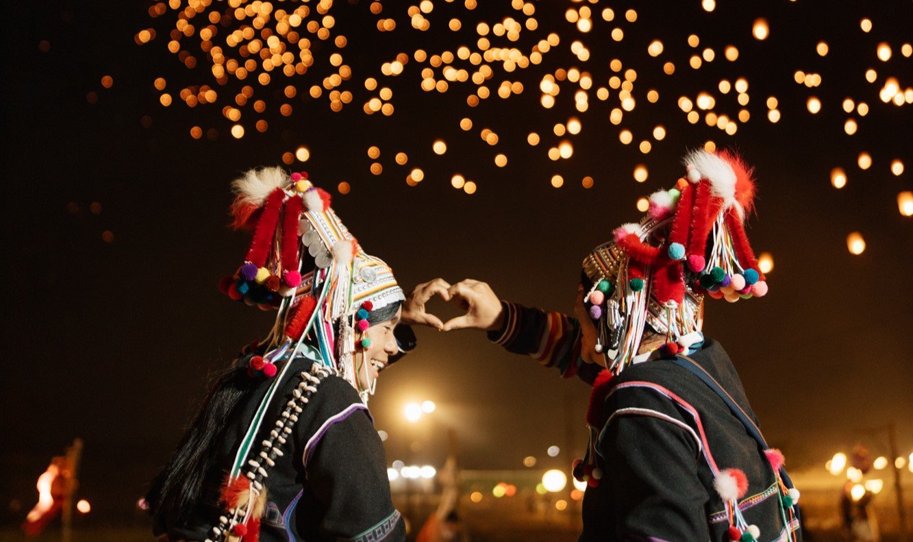 Loy Krathong et Yi Peng 2025 : Tout ce quil faut savoir