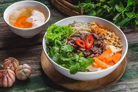 Bo Bun : Recette et meilleures adresses en France et au Vietnam