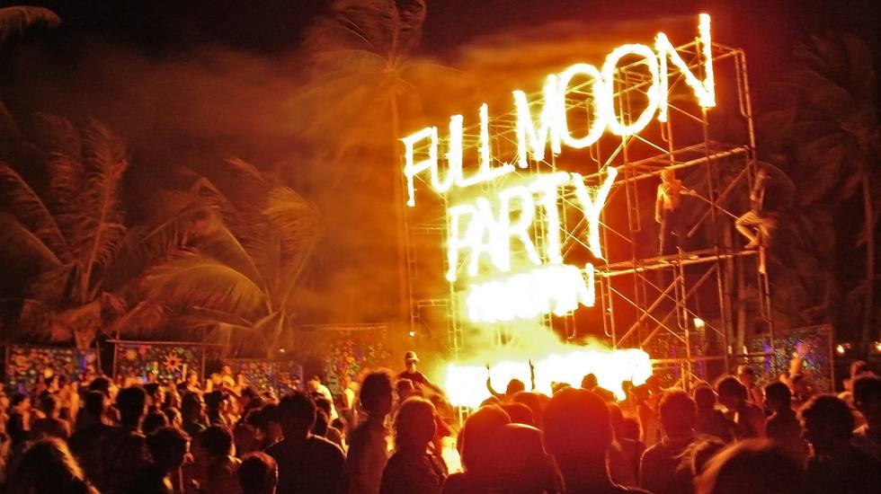Tout sur la Full Moon Party à Koh Phangan 2025