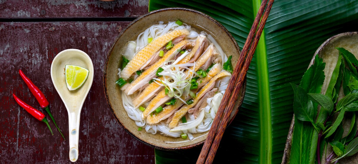 Recette Soupe Phô aux lamelles de poulet et vermicelle de riz