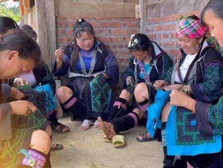 Le Festival de Brocart de Sapa – Couleurs de la Culture en 2024