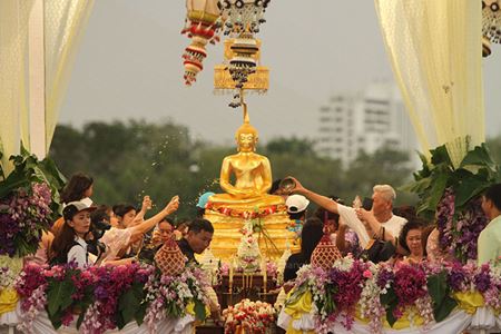 Célébrations du Nouvel An laotien en 2025 : Traditions et événements à découvrir