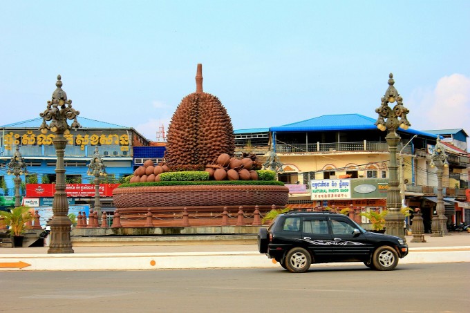Le durian, emblème de la ville de Kampot