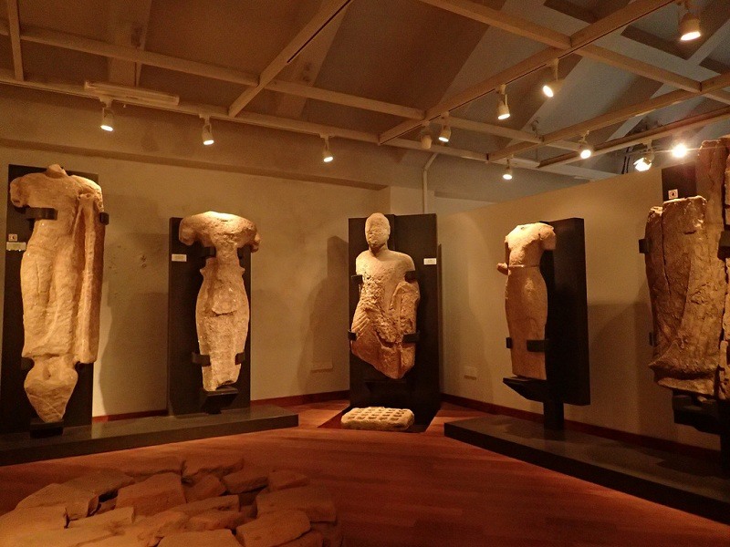 Interieur du Musee de Sigiriya