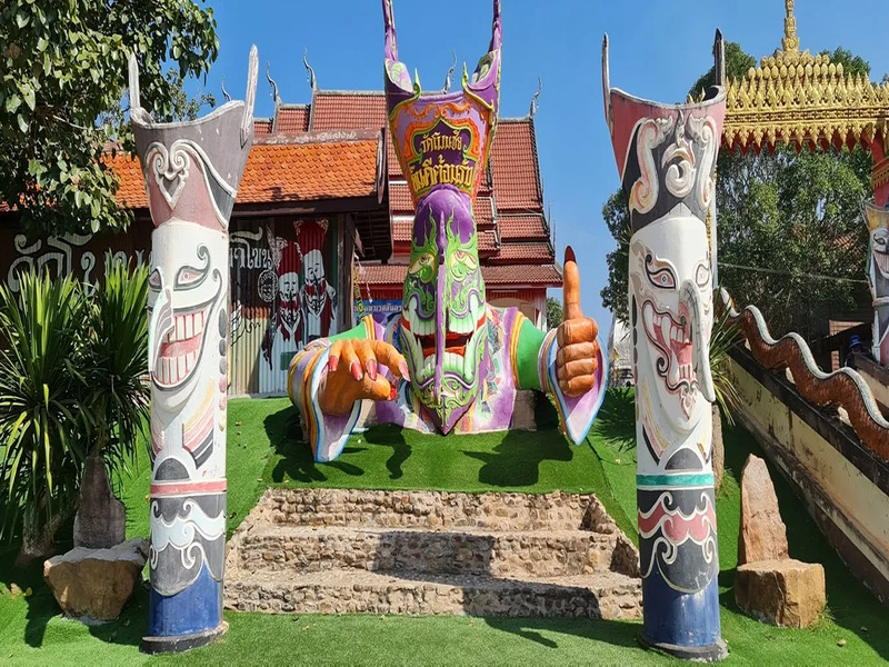 Temple Wat Phon Chai