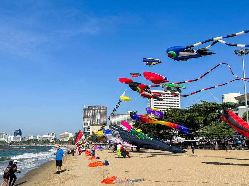 Thailande, Pattaya, Cerfs-volants