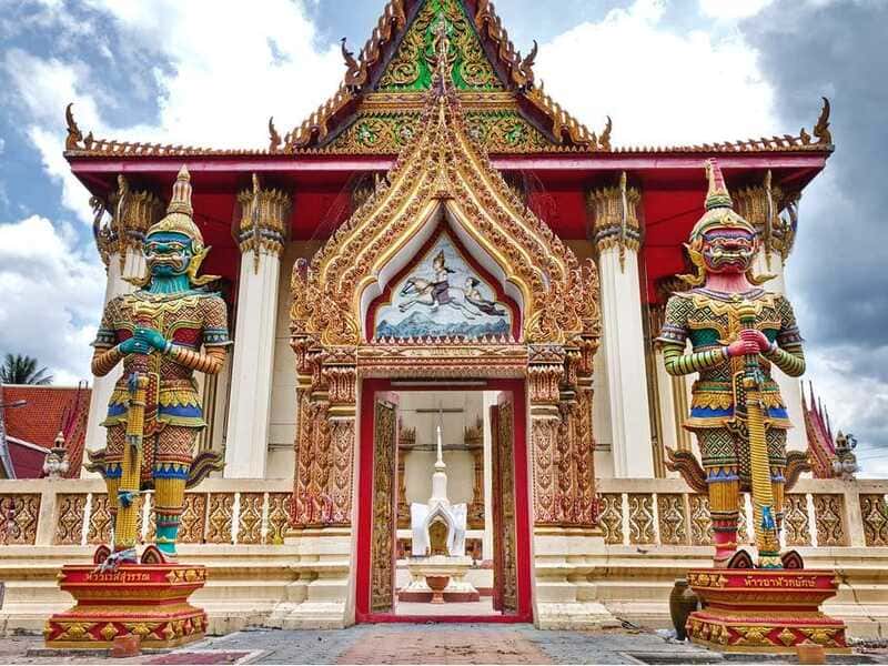 Wat Bang Phra, le temple de l’art de tatouage Sak Yant