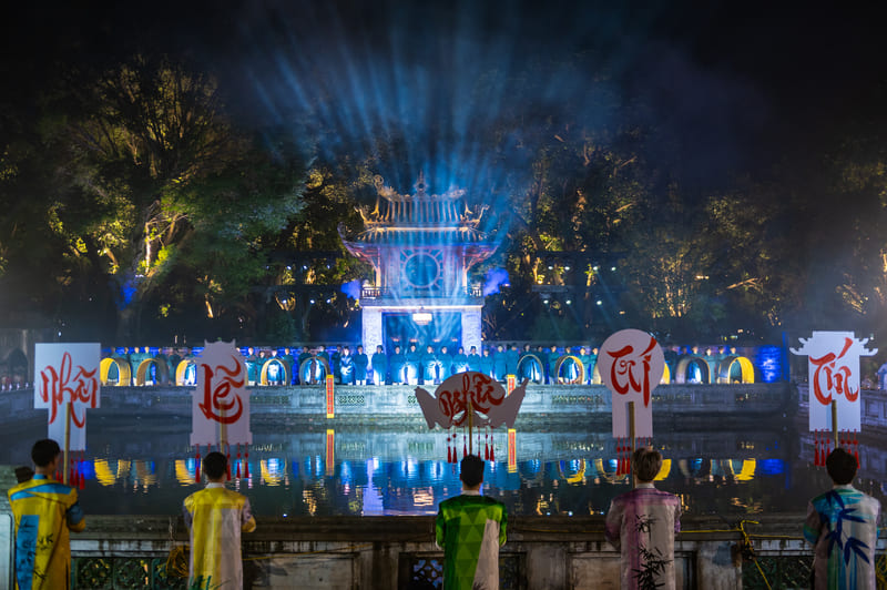 Le Văn Miếu – Quốc Tử Giám visite soiree