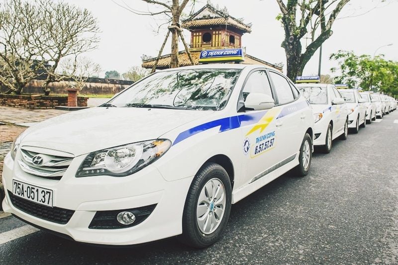 There is no shortage of taxi options in Hue, but the cost of taking a taxi from Hue to another province is quite high