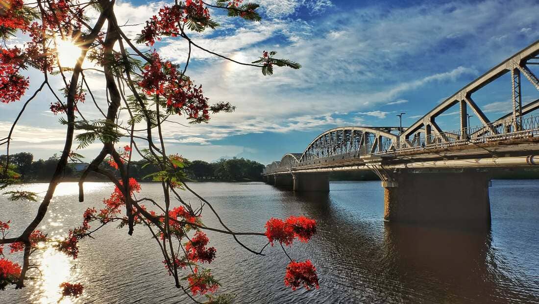 Le pont Trường Tiền, symbole de Hué sur la rivière des Parfums