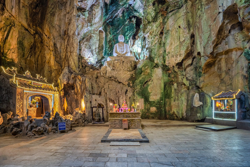 la grotte de Huyen Khong
