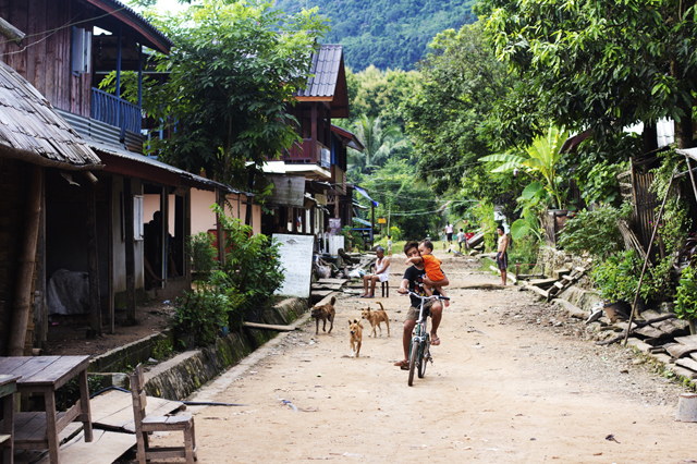La village Muang Ngoi