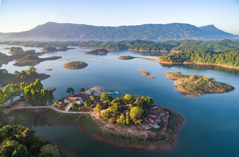 Le lac Ang Nam Ngum
