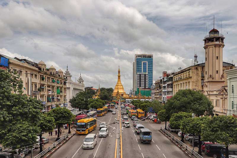 Au centre ville de Yangon