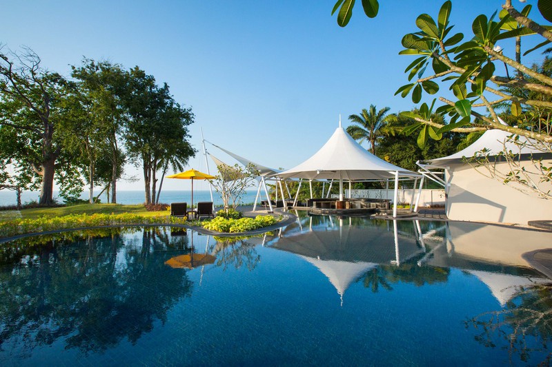Le Sellsea Krabi Resort : Vue Paradisiaque sur la Plage