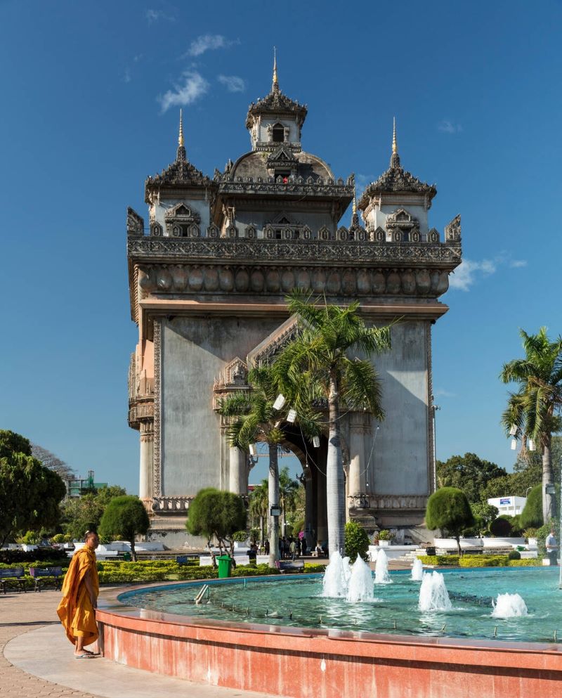 Patuxai, l''Arc de Triomphe du Laos à Vientiane