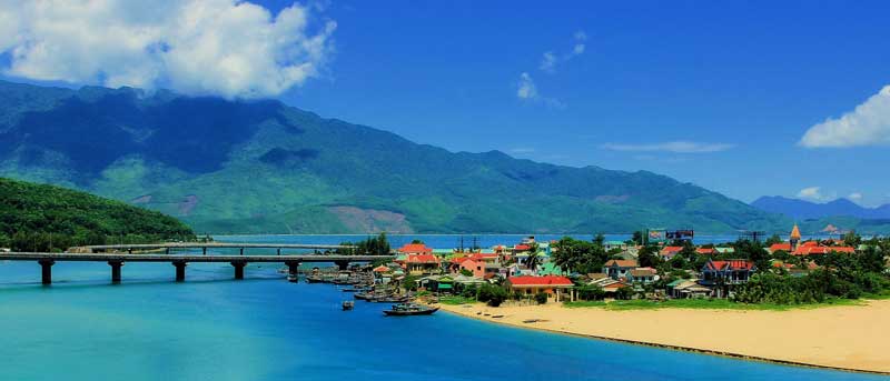 baie Lang Co