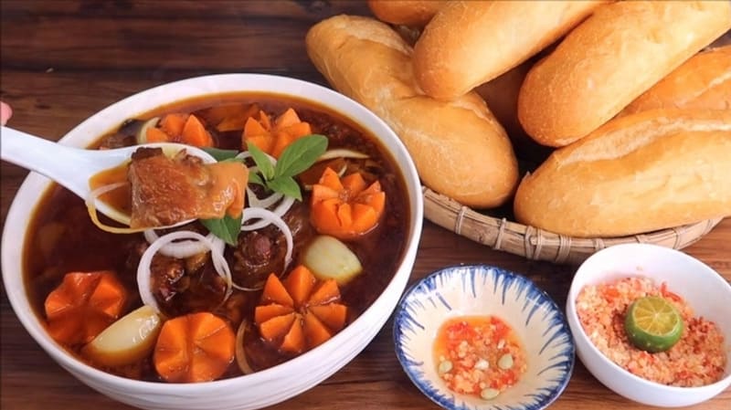 Le Bò Kho (bœuf braisé)