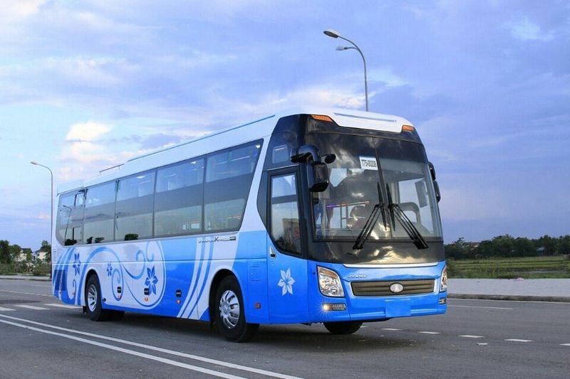 There are several buses operating the route from Hue to Hoi An with fixed deadlines