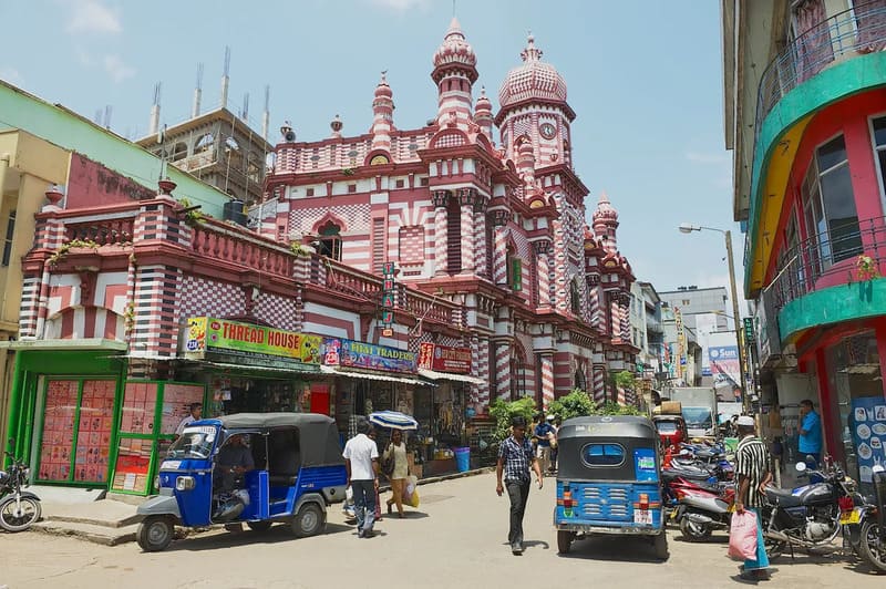 Une belle rue à Colombo