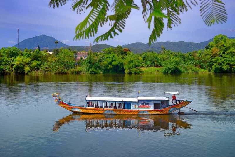 balade en bateau a Hue