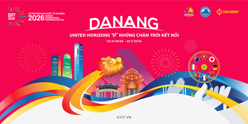 festial feux d'artifice Danang