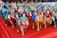 Explorez la beauté de l''artisanat à travers des statuettes d''éléphants