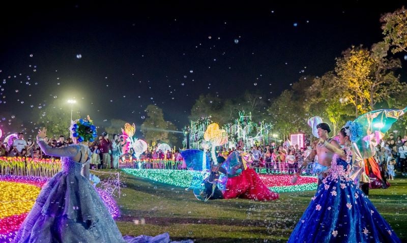 spectacle pendant la fete