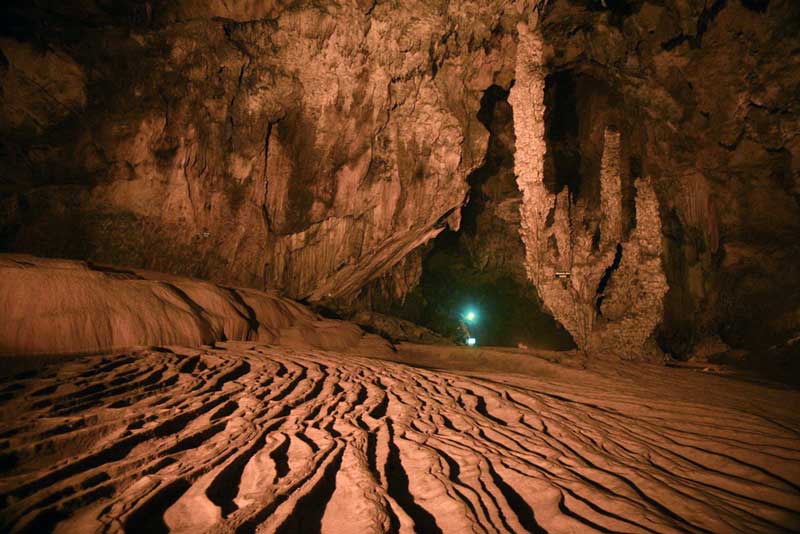 grotte de nguom ngao