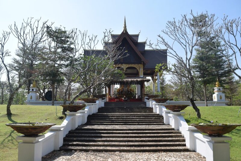 Visitez le temple Manikhoth