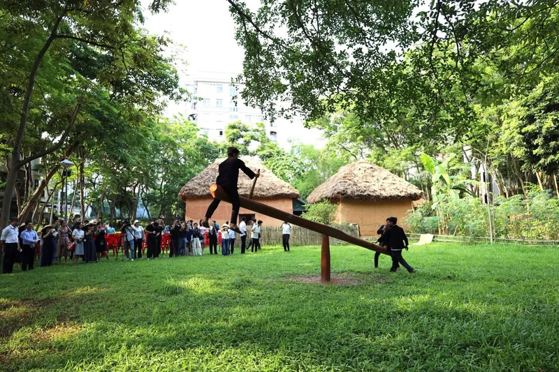 Une visite guidée n'est pas indispensable au musée d'ethnographie du Vietnam.