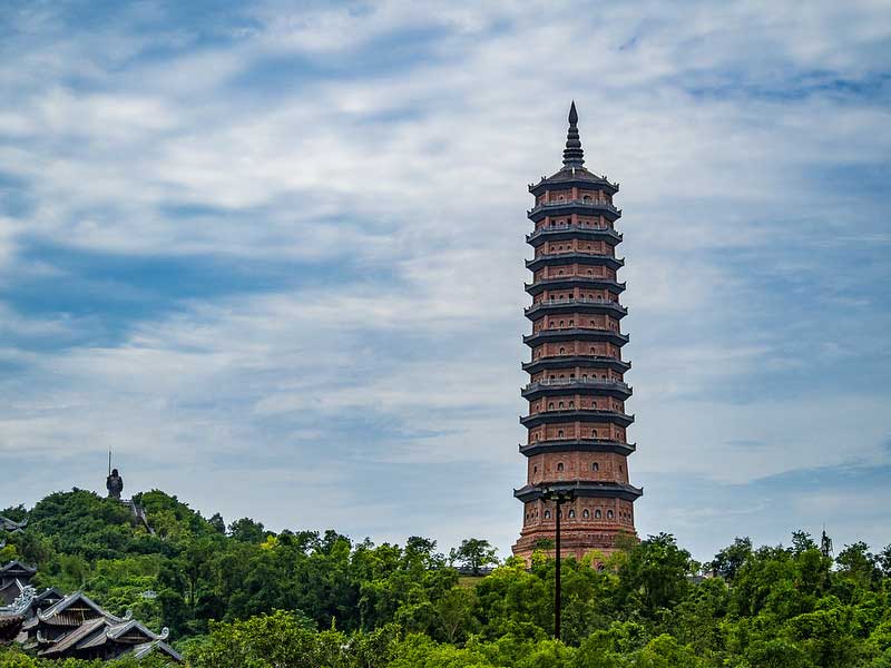 Stupa de Xa Loi Bai Dinh