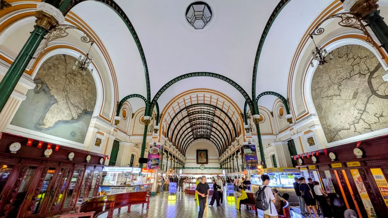 L'architecture remarquable de la Poste centrale de Hô Chi Minh-Ville