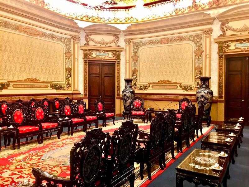 Le bâtiment accueille des réunions nationales et internationales.