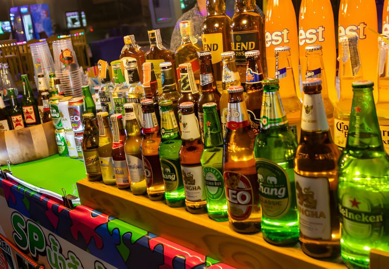  La vente d''alcool en Thaïlande est interdite après minuit, sauf autorisation spéciale