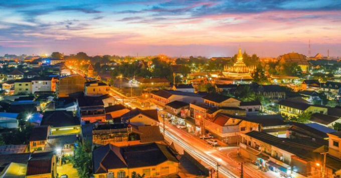 La beauté nocturne de la capitale laotienne