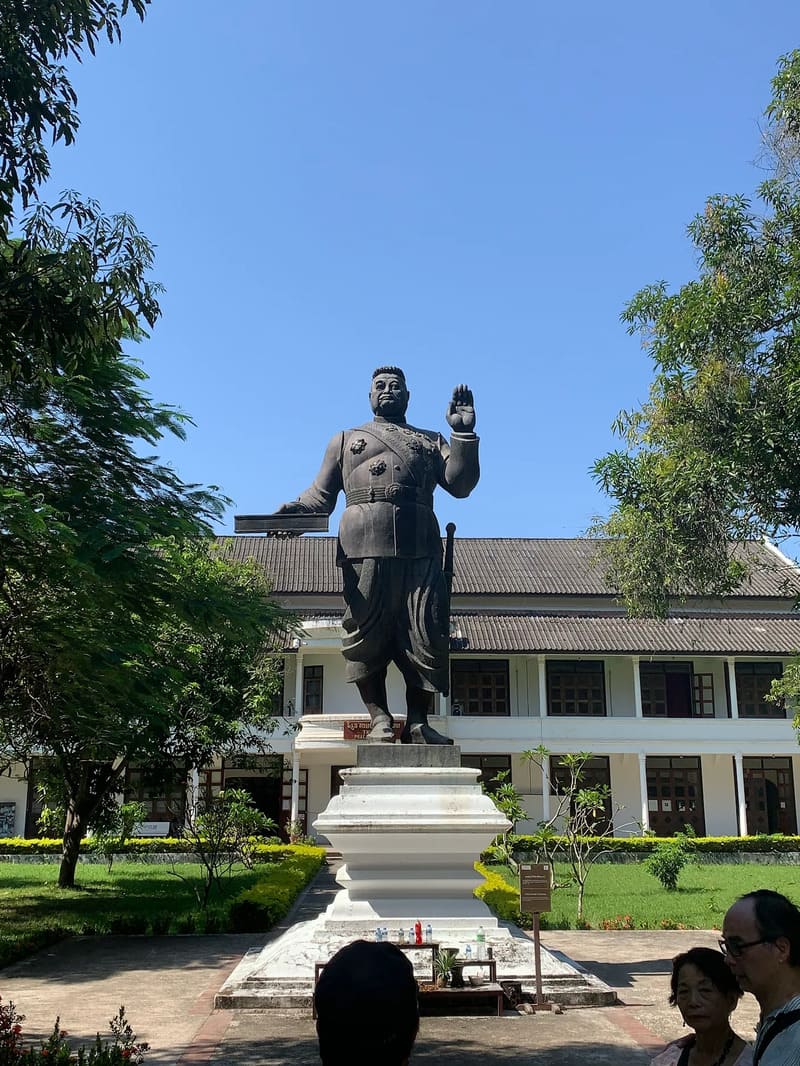 le roi Sisavang Vong