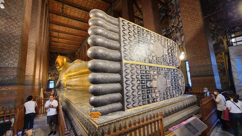 La statue du Bouddha couché au Wat Pho