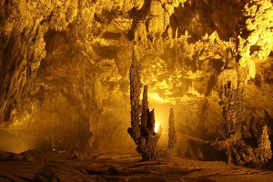 La grotte Nguom Ngao