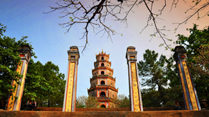La pagode Thien Mu ou pagode de la Dame céleste à Hué