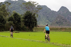 Balade à vélo dans la campagne environnante
